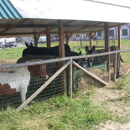 Cascina Scola Farm stay