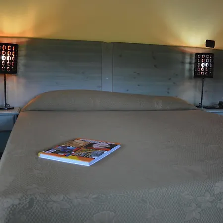 Cascina Scola Farm stay *